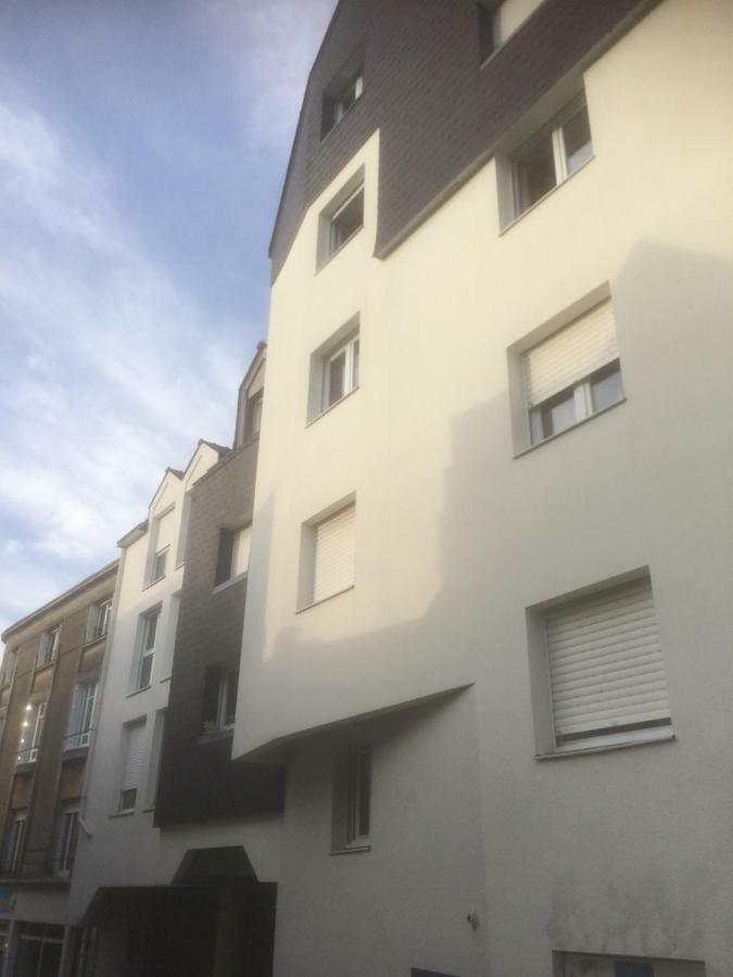 T2 Parking A Reserver Wi-Fi 10' A Pied Du Port Vannes Exterior foto